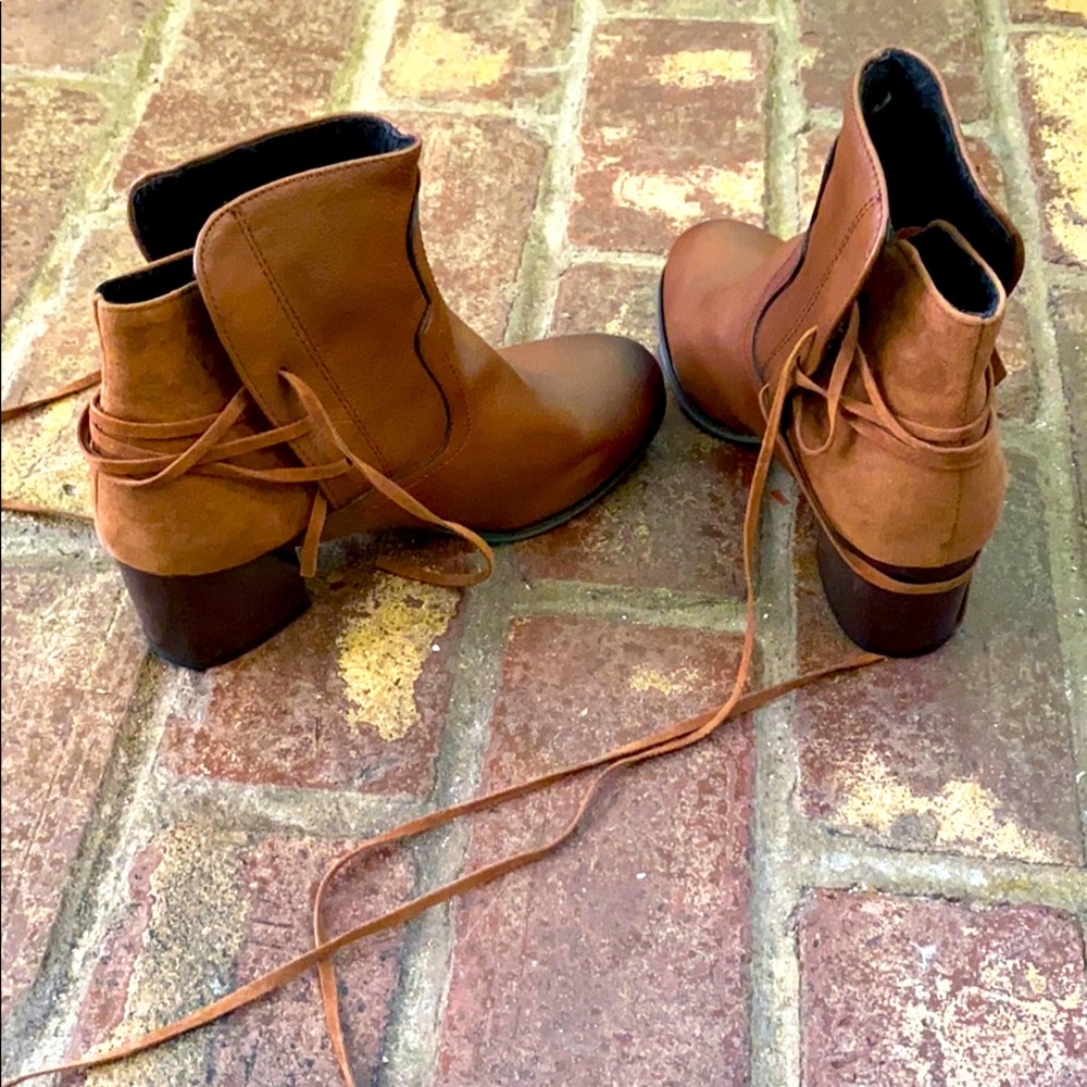 Brand new leather short boots with rawhide string